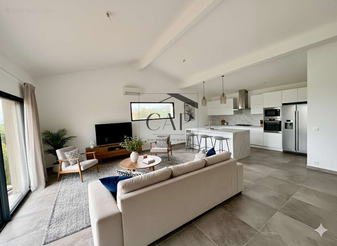 Villa individuelleT4 neuve de 106 m2 avec piscine & jardin   Sainte-Lucie de Porto-Vecchio   New 3-Bedroom Vil - photo 4