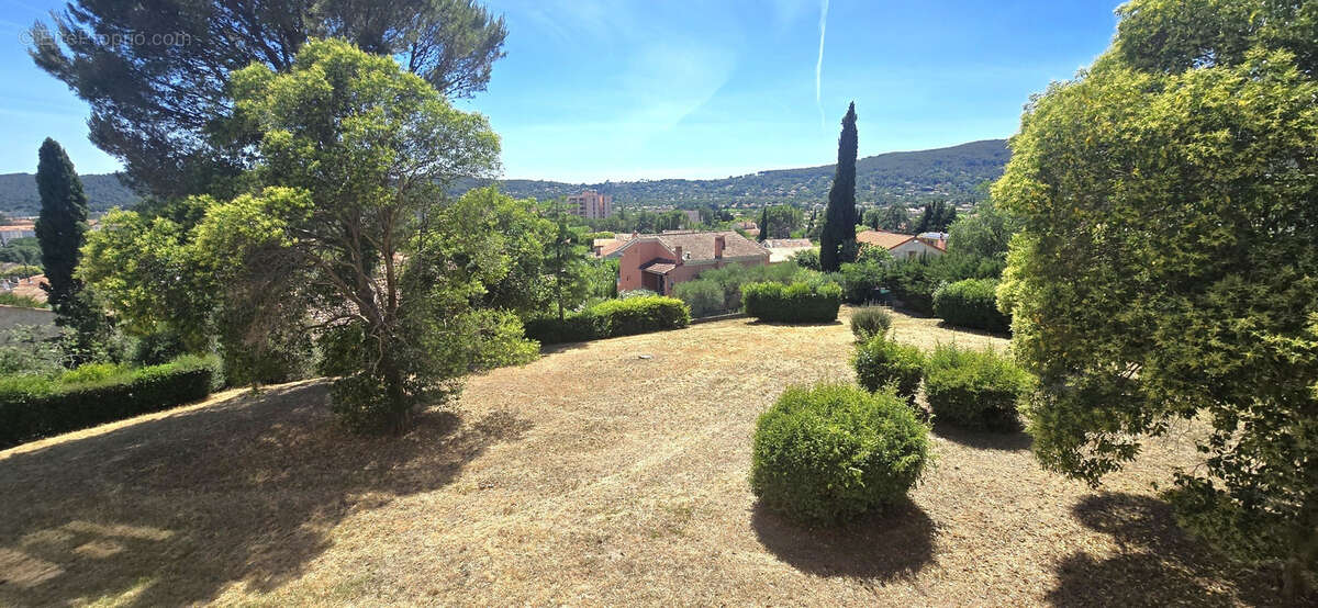 Appartement à DRAGUIGNAN