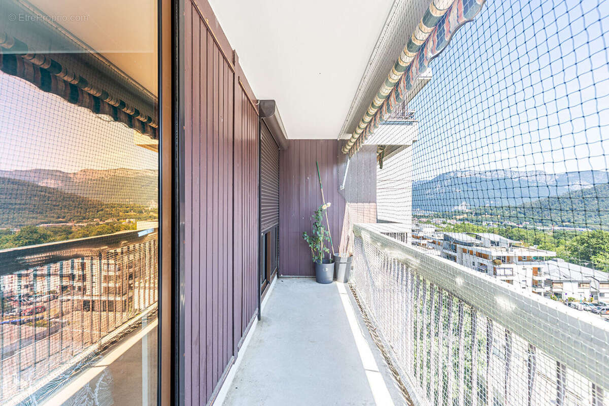 Agence immobiliere laforet - exclusivite - "magnolia" - seynod hyper centre - appartement t5 - balcons - cave - garage en option - photo 7