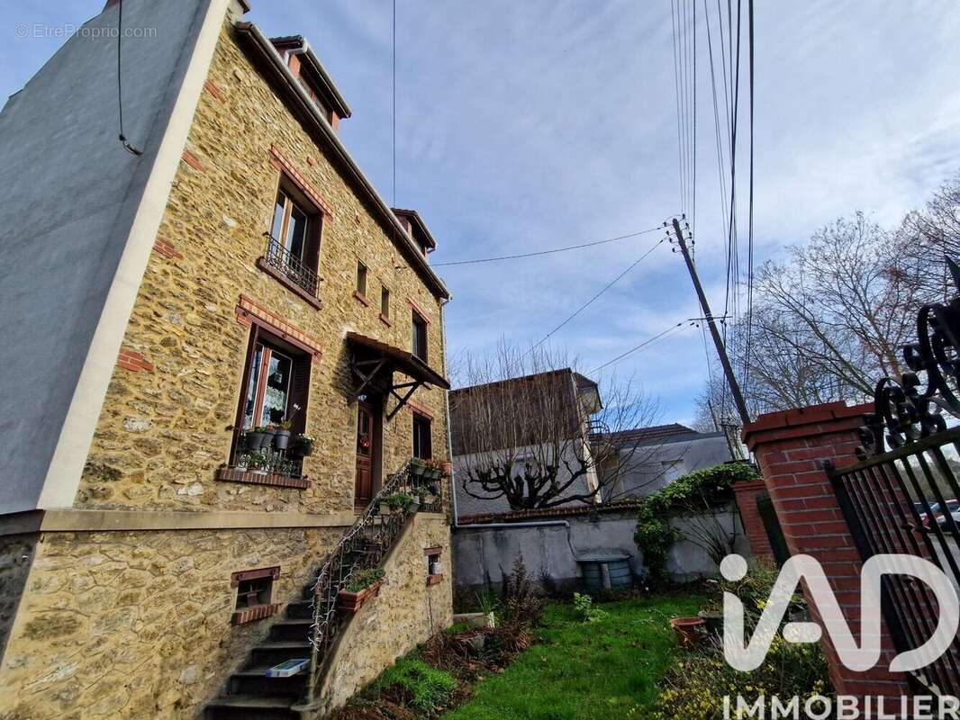 Photo 2 - Maison à CHELLES