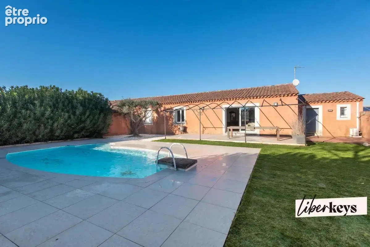  Maison familiale type 5 de plain-pied avec piscine - photo 7