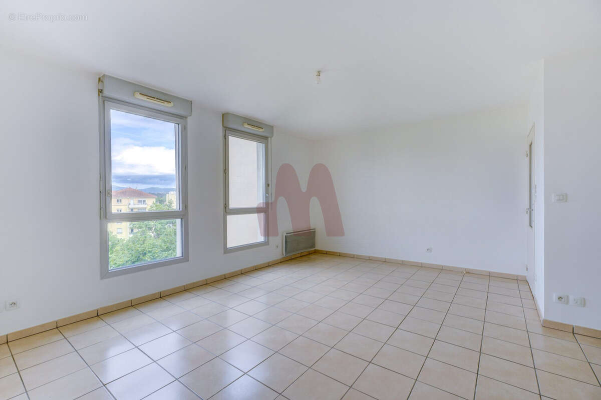 Appartement à TASSIN-LA-DEMI-LUNE
