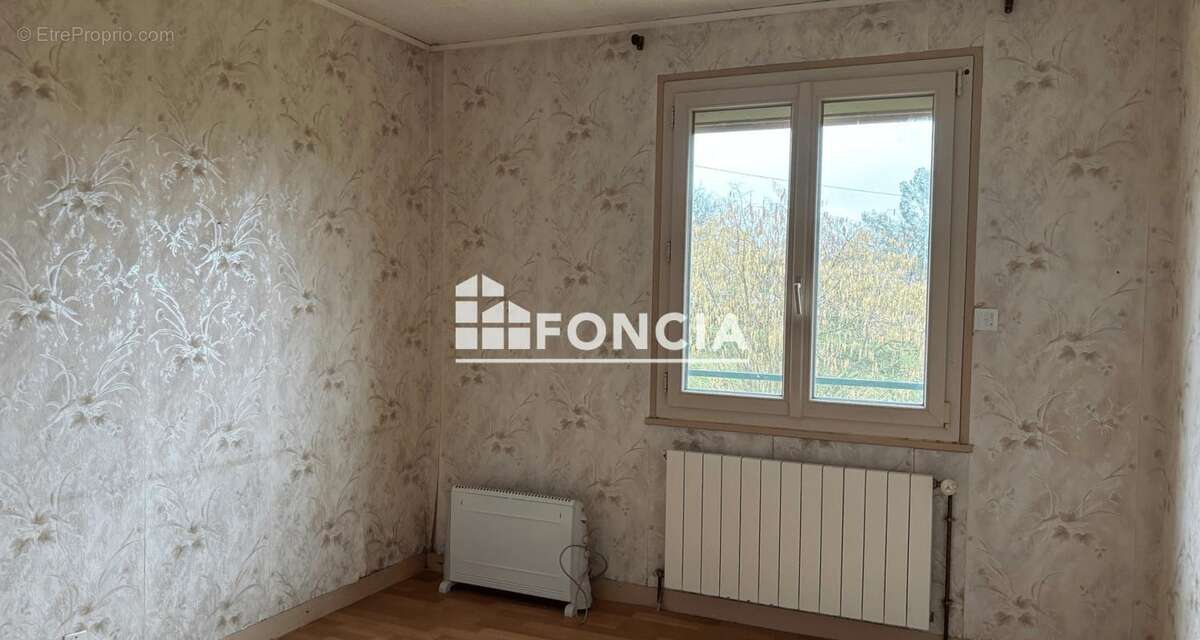 Maison à FRESNAY-SUR-SARTHE