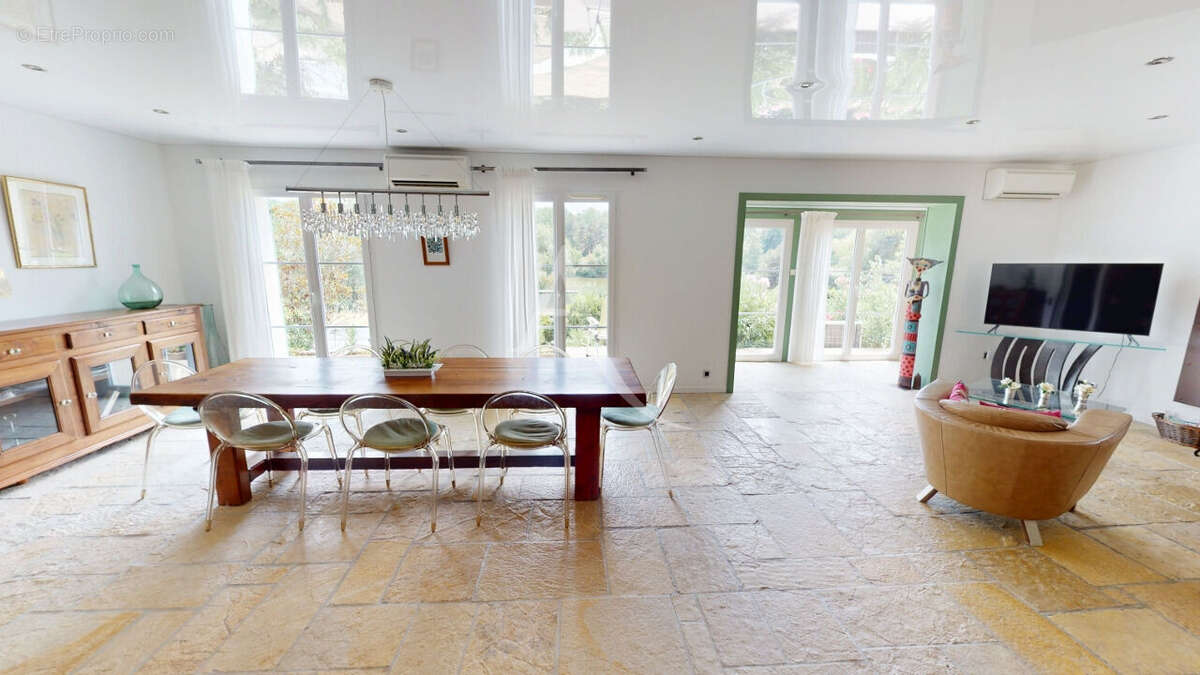 Maison 7 pièces sur sous-sol et avec vue dégagée - photo 2
