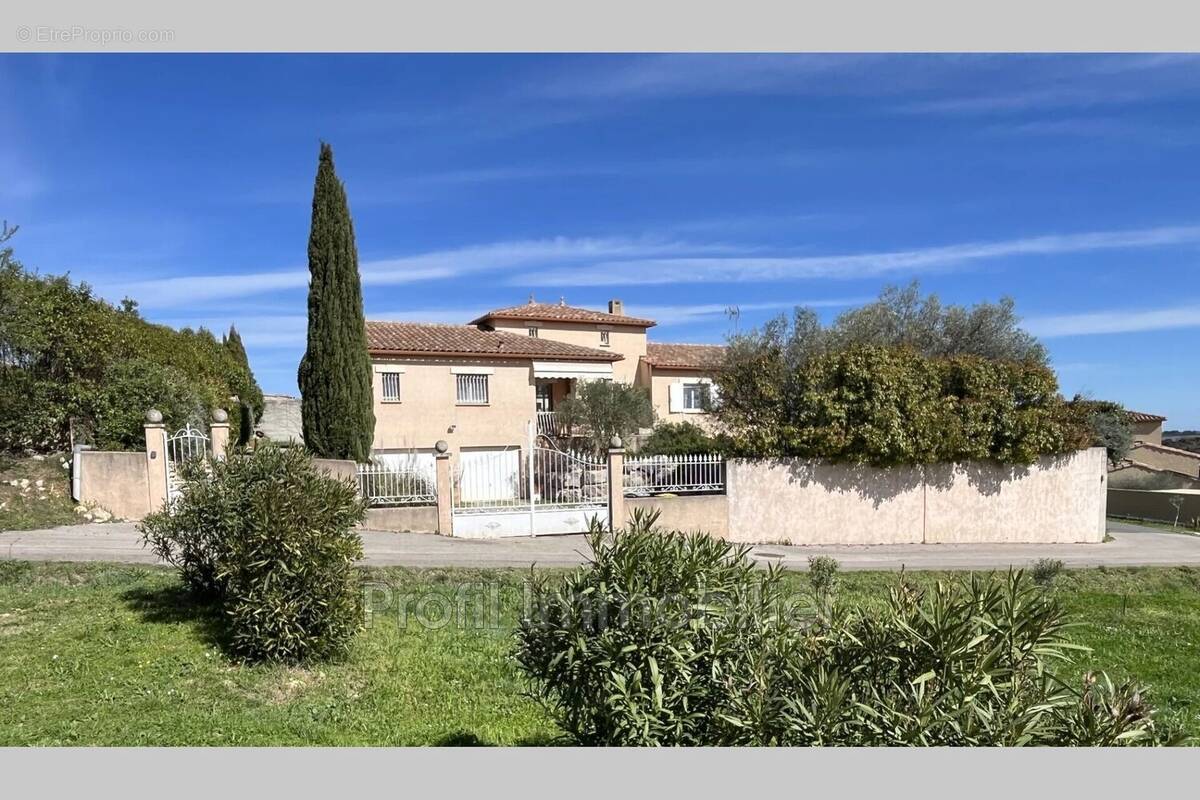 Maison à RESTINCLIERES