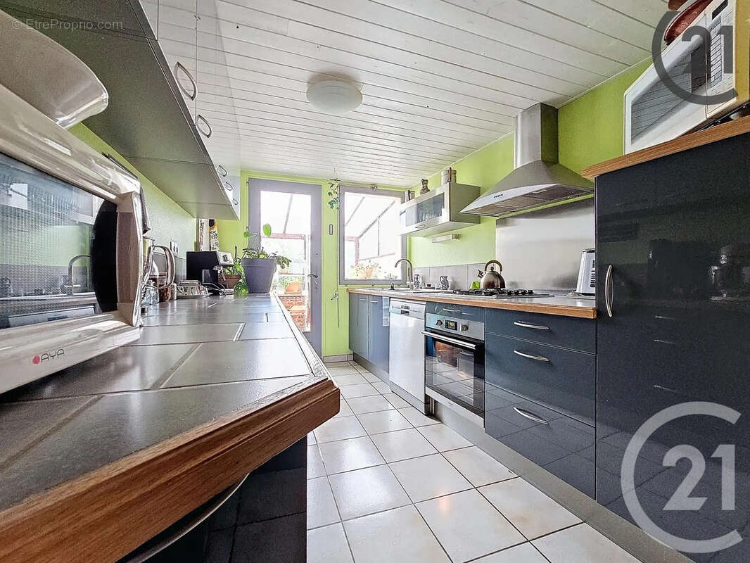 Maison à ROMILLY-SUR-SEINE