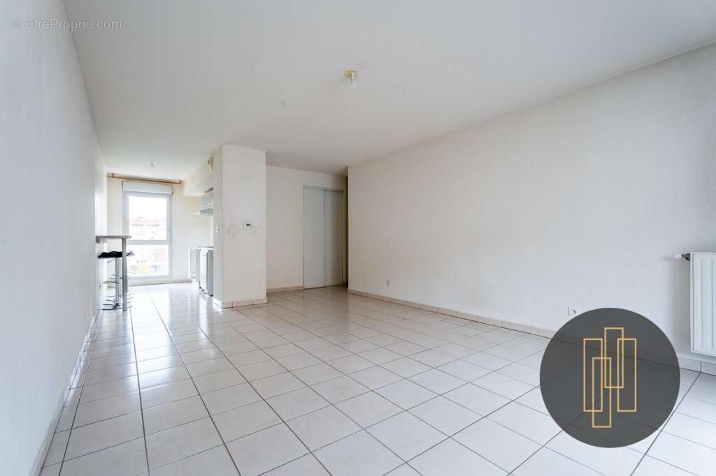 Exclusivité - Appartement T3 avec balcon et garage - photo 4