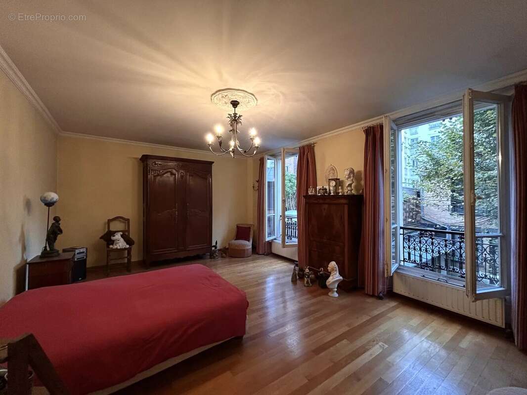 Appartement à PARIS-12E