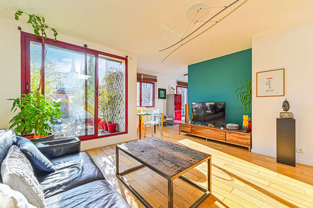 Appartement à PARIS-19E