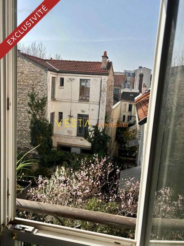 vue chambre - Appartement à VINCENNES