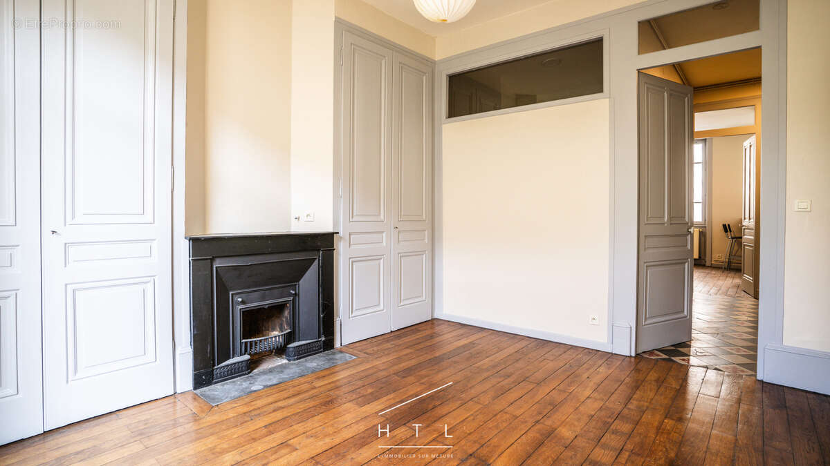 Appartement à LYON-8E