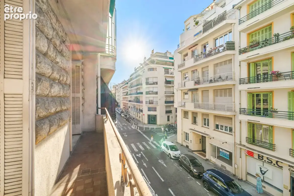 Appartement 3 pièces 89 m² à vendre à Nice (06000) - photo 2