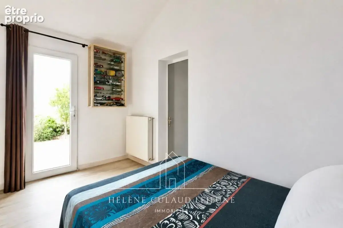 Maison en pierre - 97 m² - séné (port anna) - photo 10