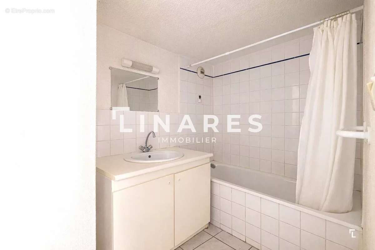 Appartement à MARSEILLE-2E