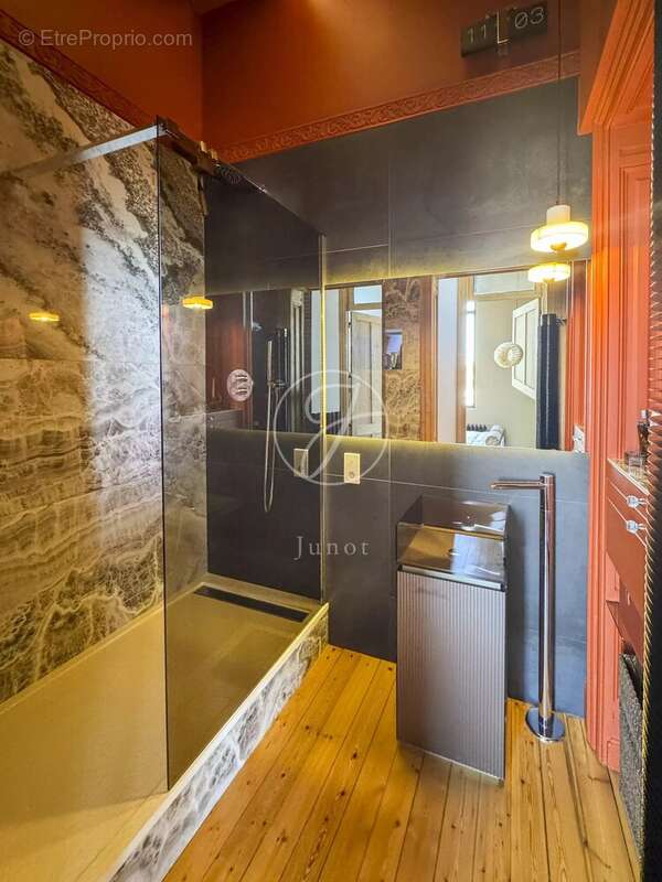 Appartement à LA MADELEINE