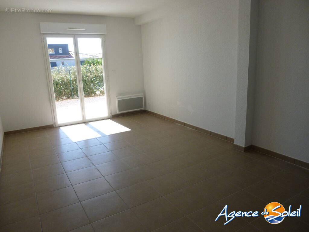 Appartement 56 m² à Theza  - photo 1