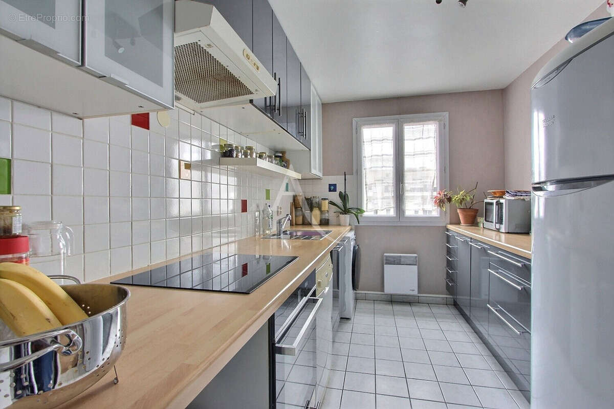 Appartement à VILLENEUVE-LA-GARENNE