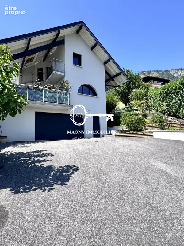 Maison 185 m² à Thyez  - photo 1