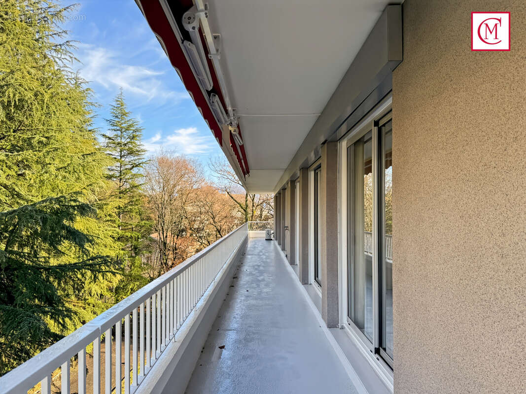 Appartement à MEYLAN