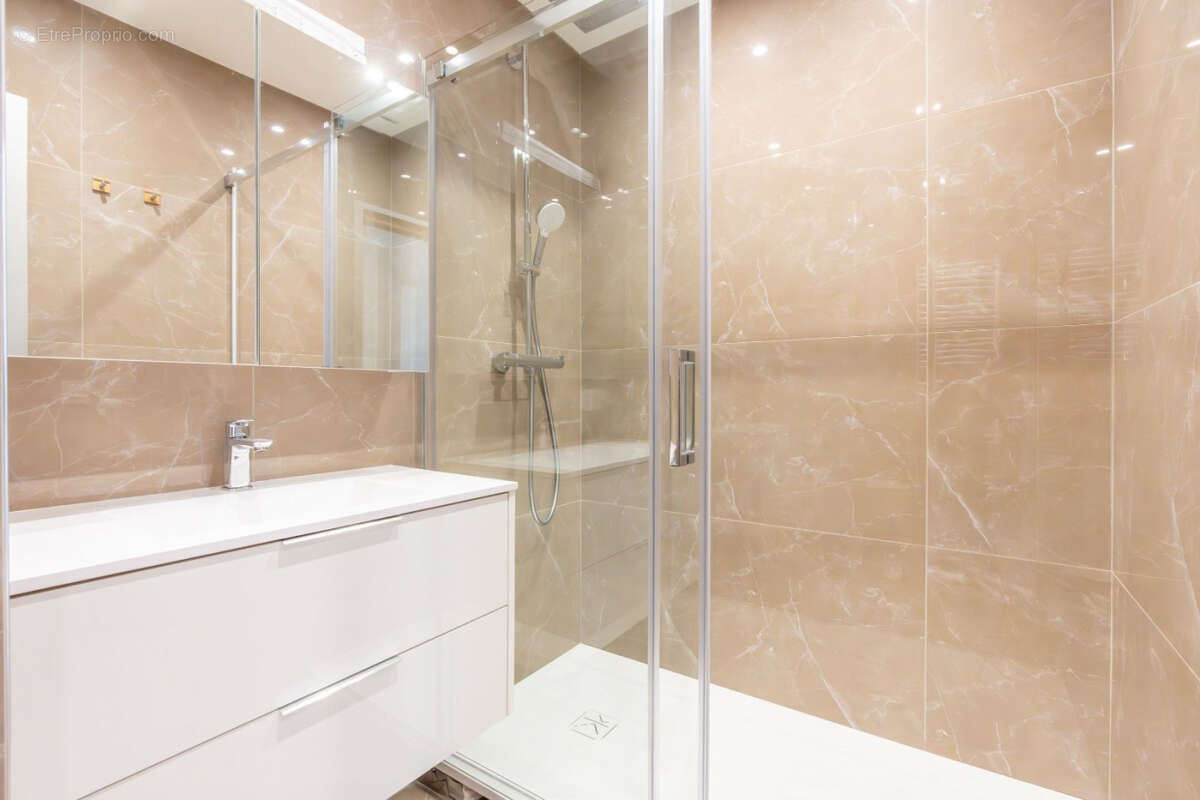 Appartement à NOGENT-SUR-MARNE