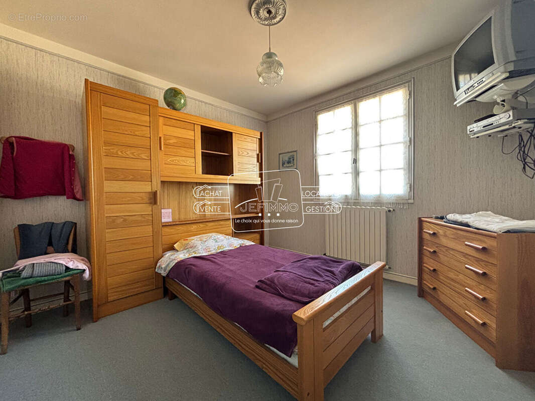 Maison à LA VARENNE