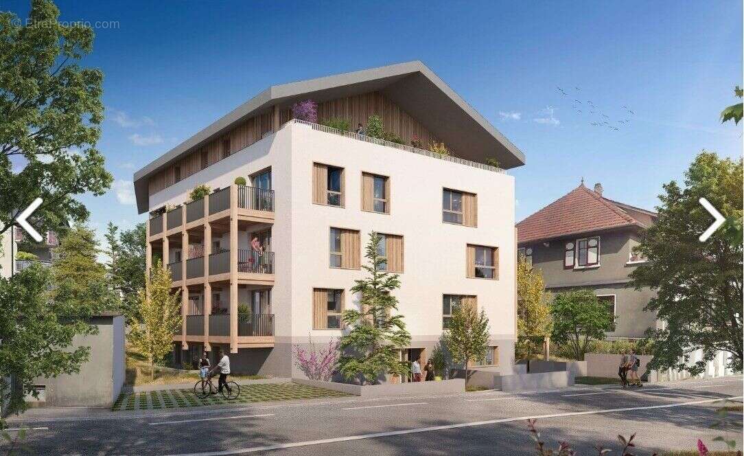 Appartement à LA ROCHE-SUR-FORON