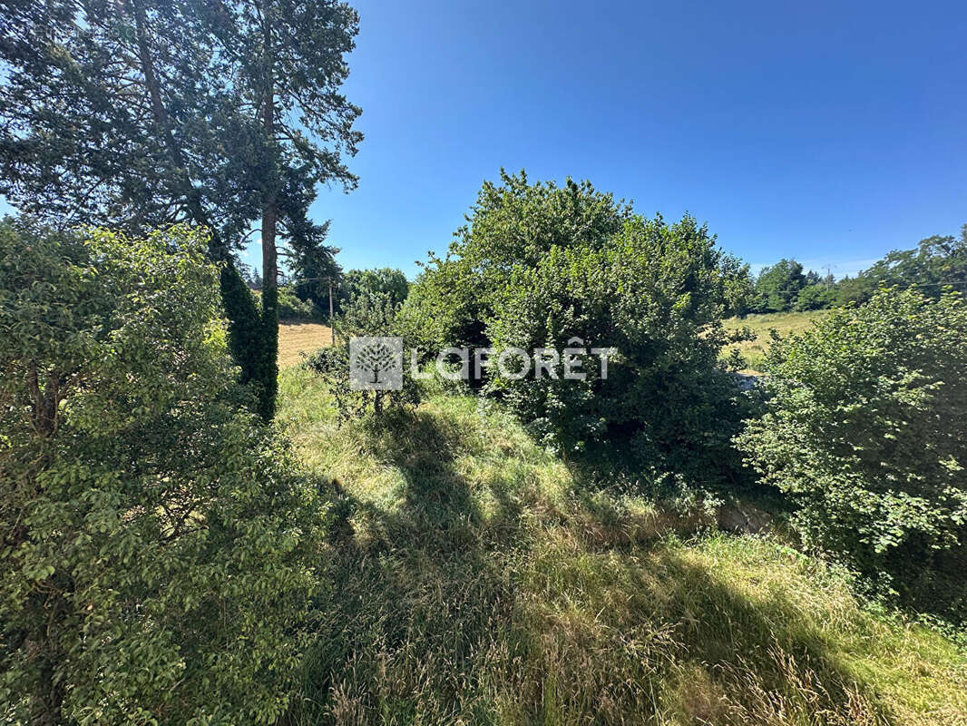 Appartement à SAINT-MARTIN-D'ESTREAUX