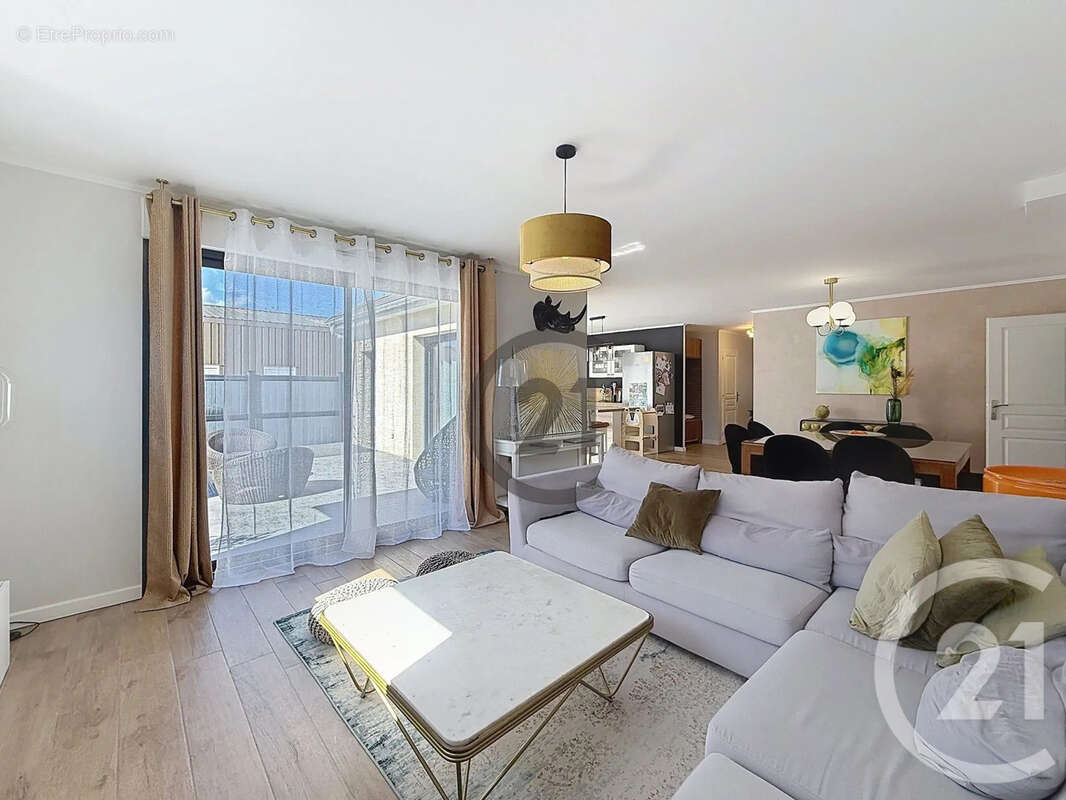 Maison 126 m² à Saint-Pouange  - photo 9