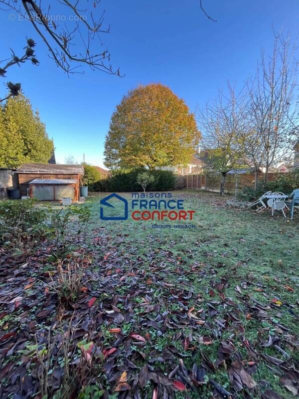 Terrain à SAINT-PATERNE