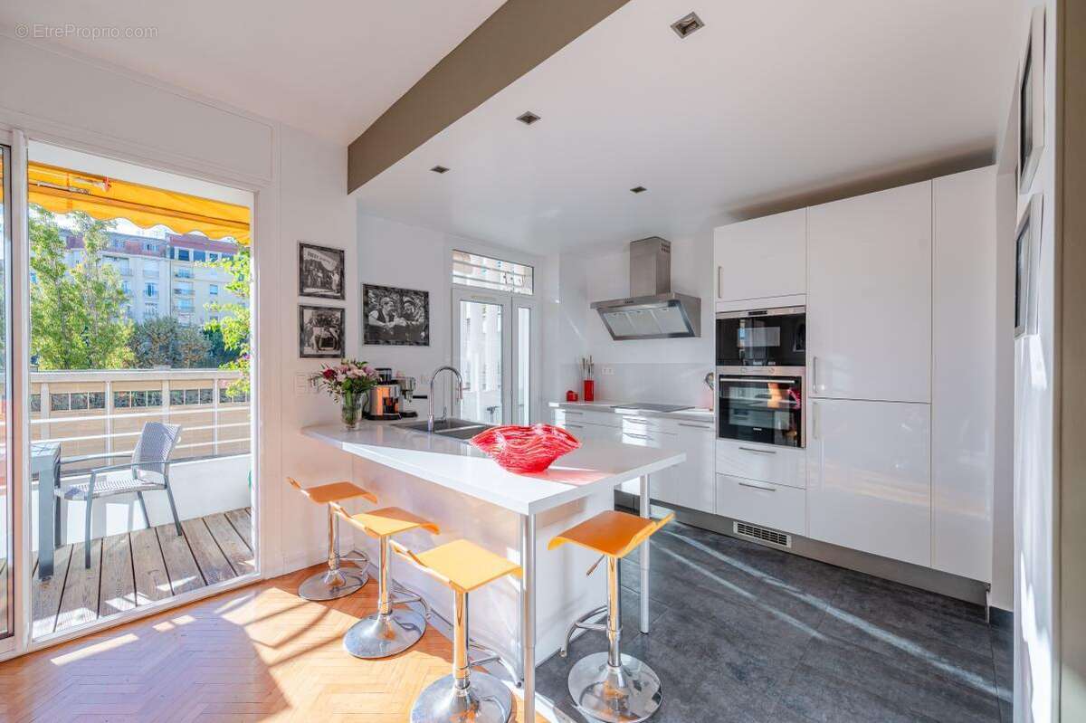 Appartement à MARSEILLE-8E