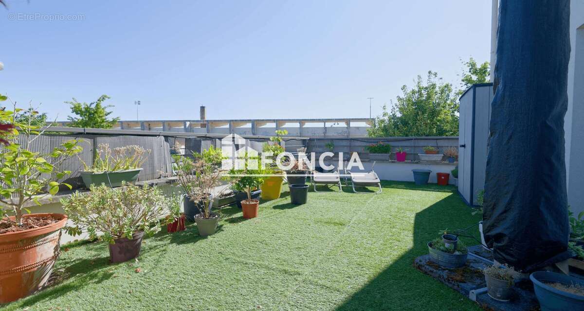 Villecresnes superbe f2 46 m2 avec terrasse de 27 m2 - photo 2