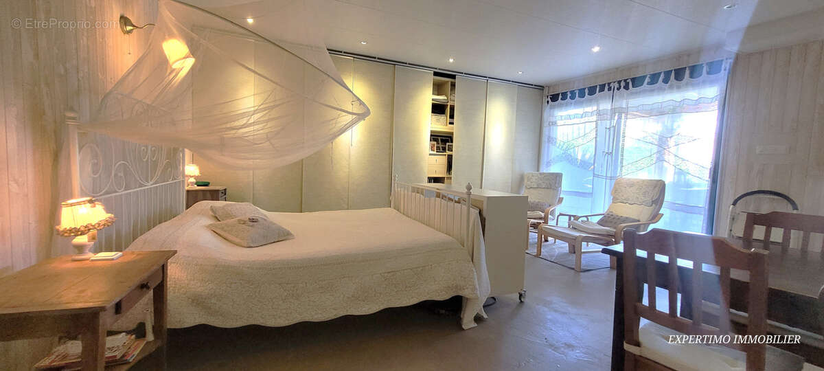 Maison charentaise de 220 m2 renovee - photo 6