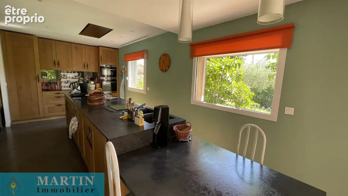 Magnifique villa avec piscine et terrain arbore - photo 31