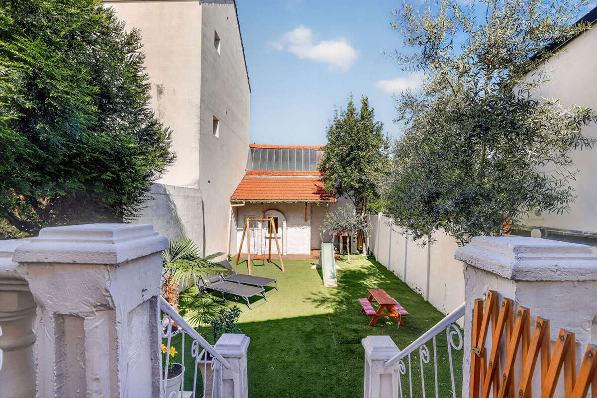 Maison à COLOMBES