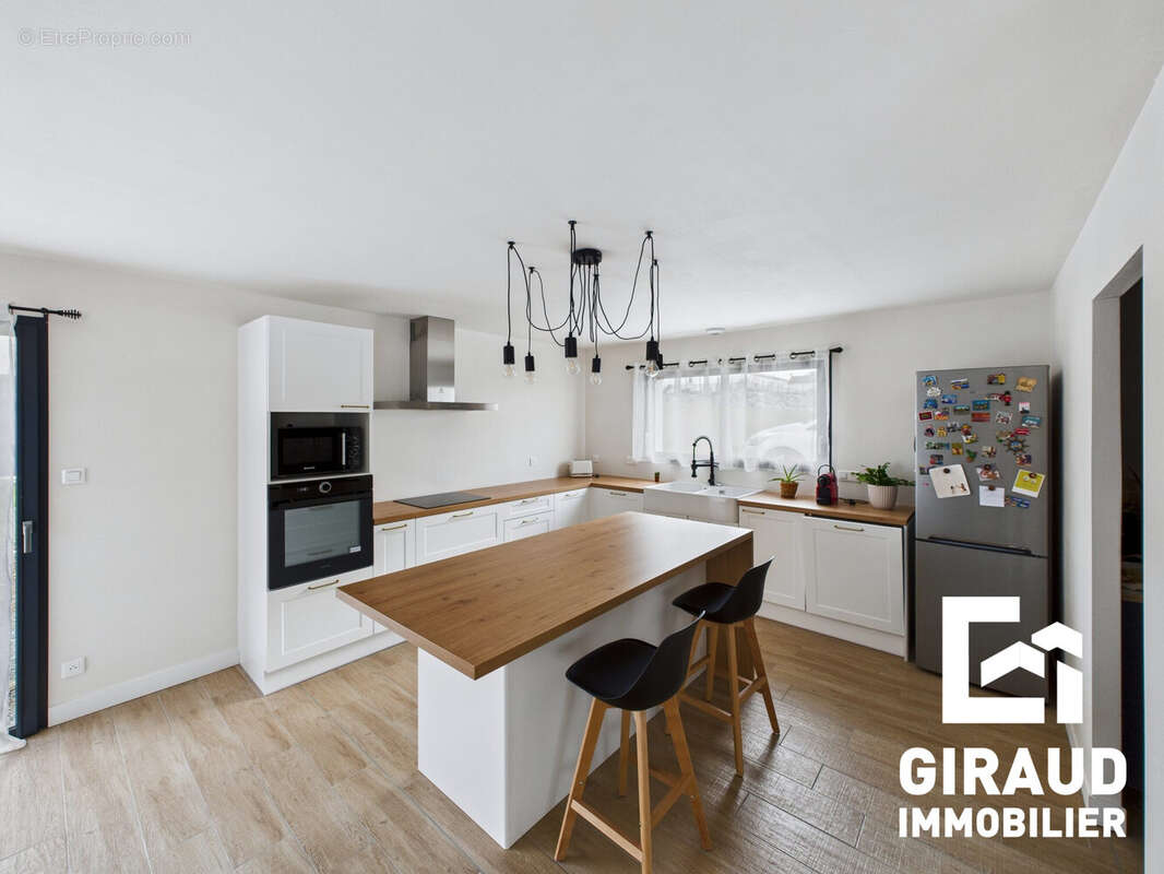 Maison à FONTENAY-LE-COMTE