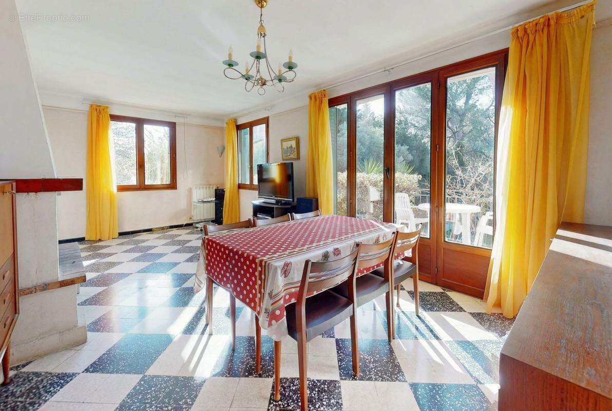 Maison à BOUC-BEL-AIR