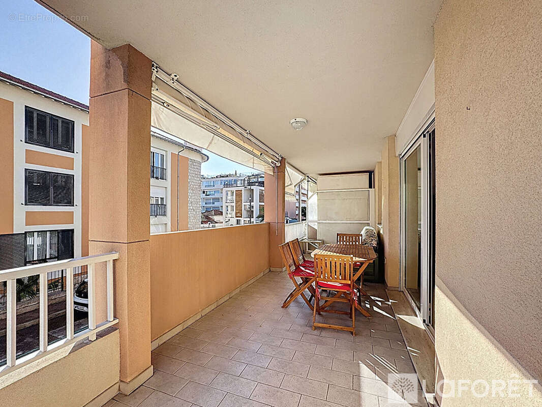 Appartement à ROQUEBRUNE-CAP-MARTIN