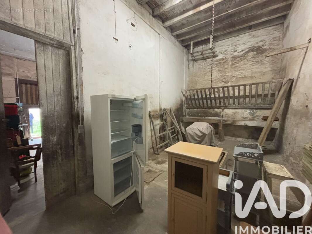 Photo 4 - Parking à VENTENAC-EN-MINERVOIS