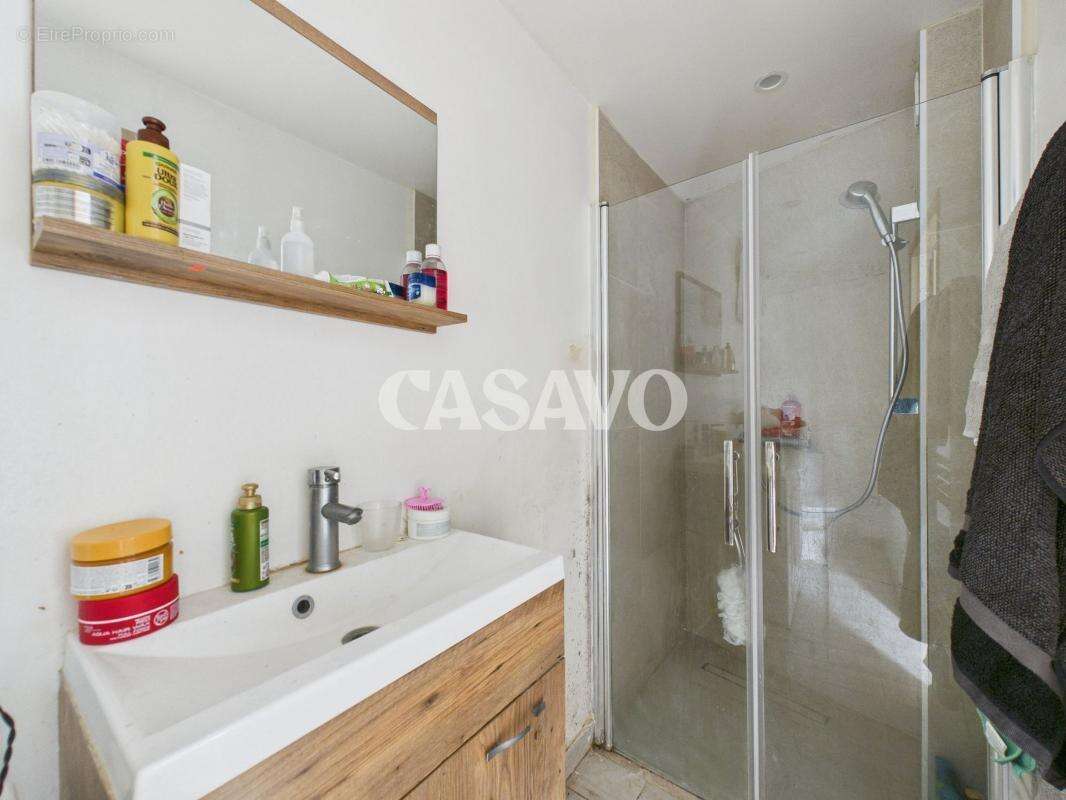 Appartement à AUBERVILLIERS