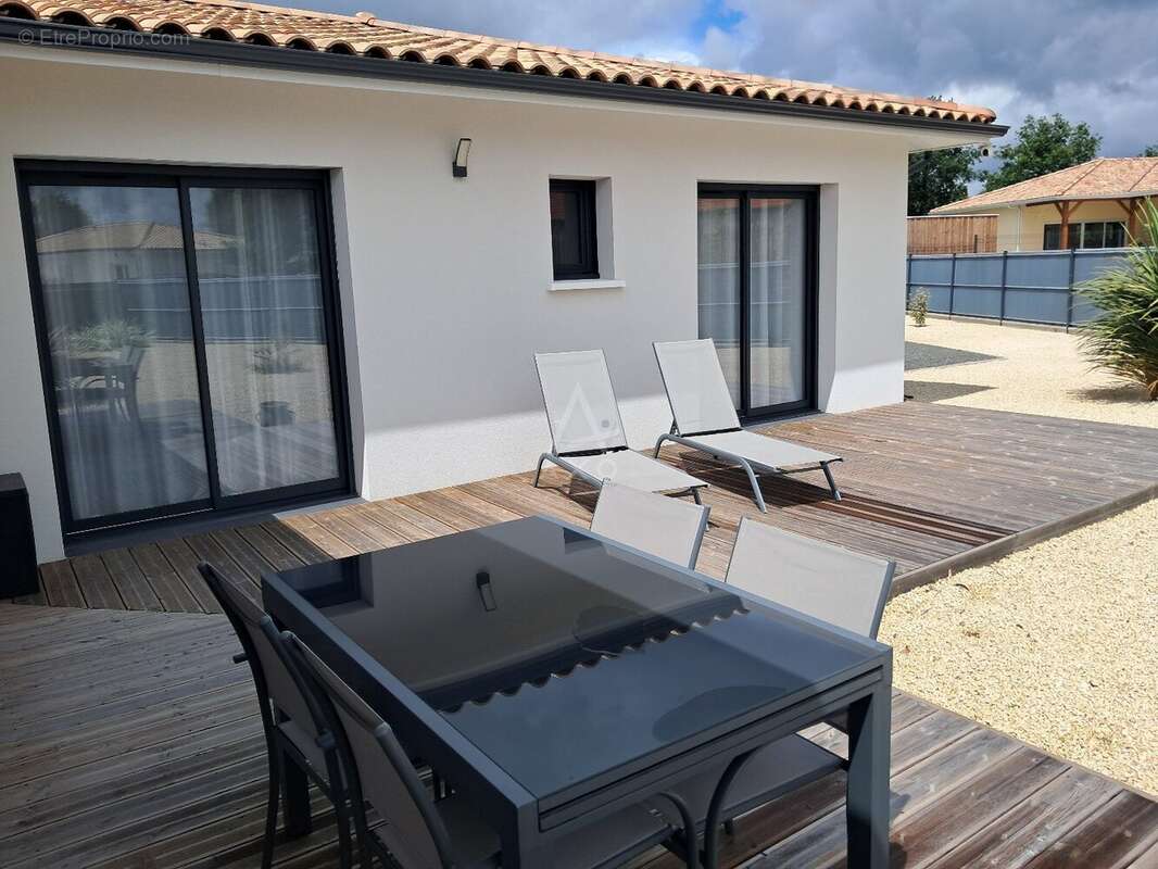 Maison à MIOS