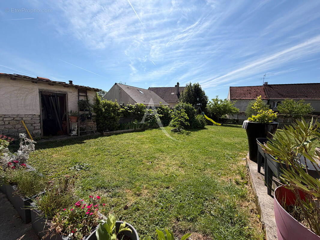 Maison à MONTHYON