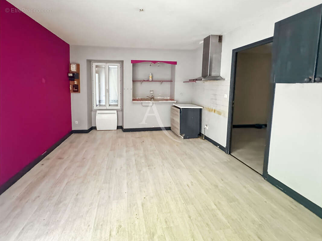 Maison à VIRE-SUR-LOT