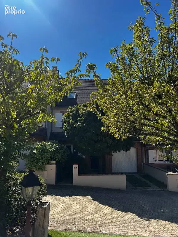 Maison Garches  6 pièce(s) 193 m2 - photo 2