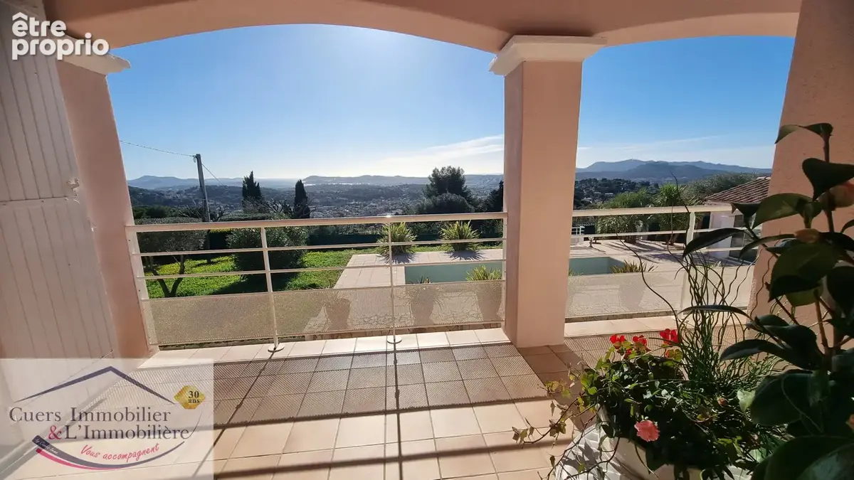 Ollioules villa  t6 de 205 m2 avec pisicine et vaste garage pleine vue mer - photo 9