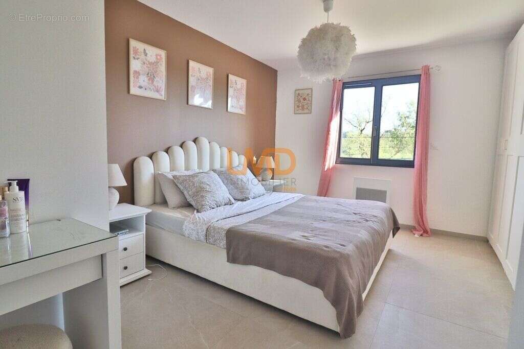 Maison à SAINT-MAXIMIN-LA-SAINTE-BAUME