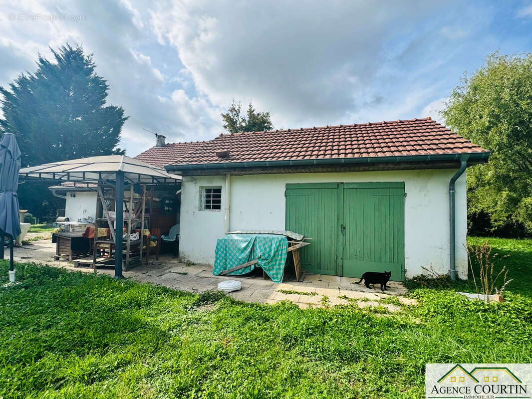 Maison à SAINT-BONNET-EN-BRESSE