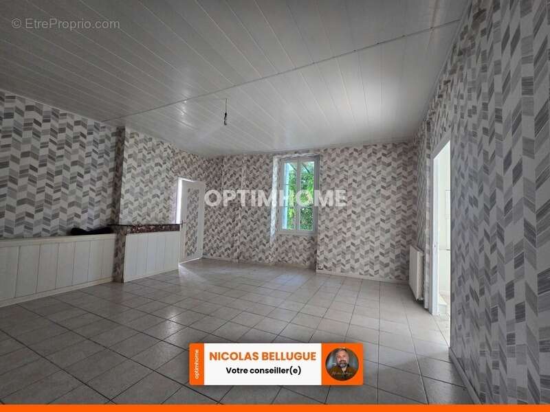 Maison de famille avec beaux volumes et grange attenante - photo 4