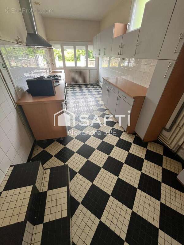 Photo 5