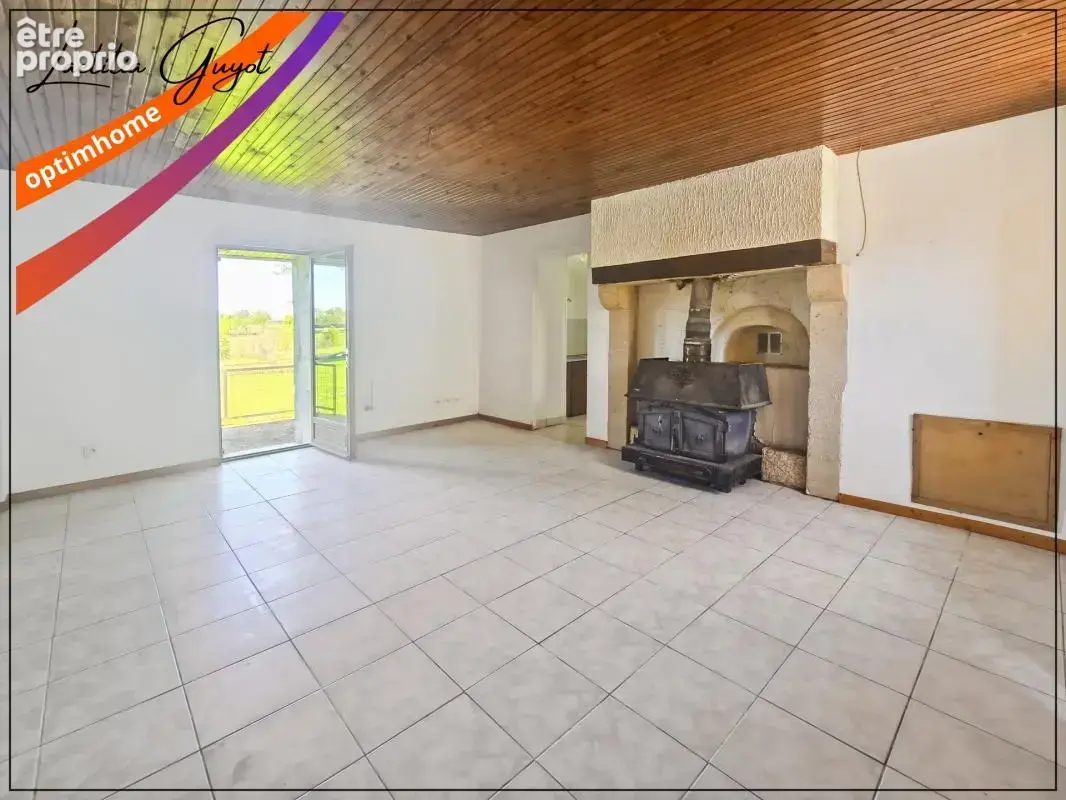 Maison à rénover de 46 m² à Souvigny – Terrasse et extérieur - photo 3