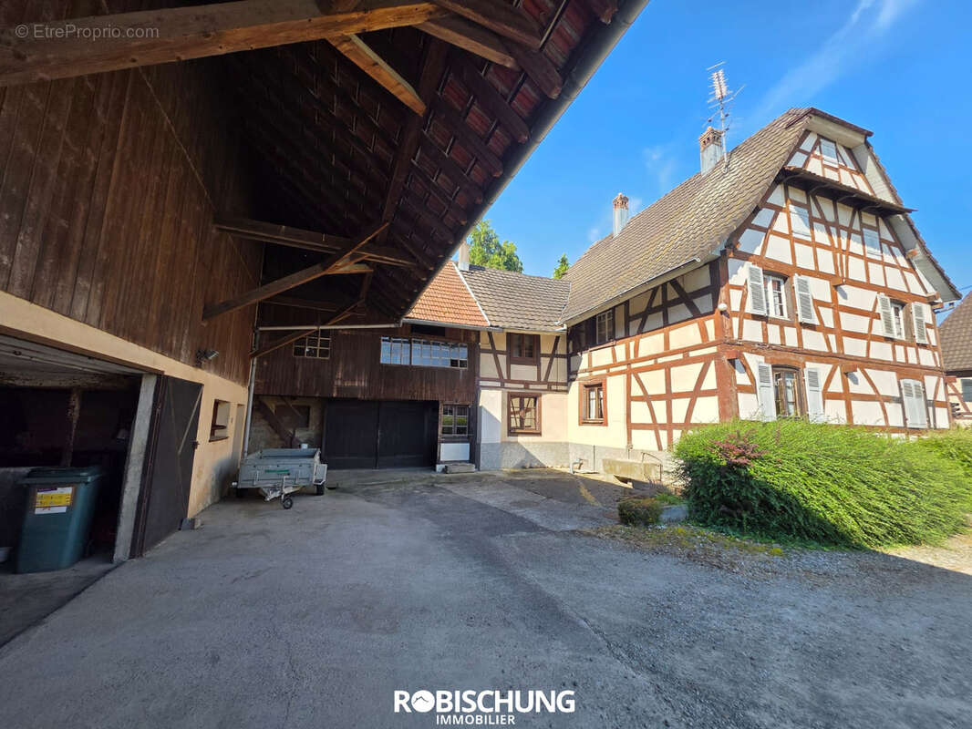 Maison à WOLFERSDORF